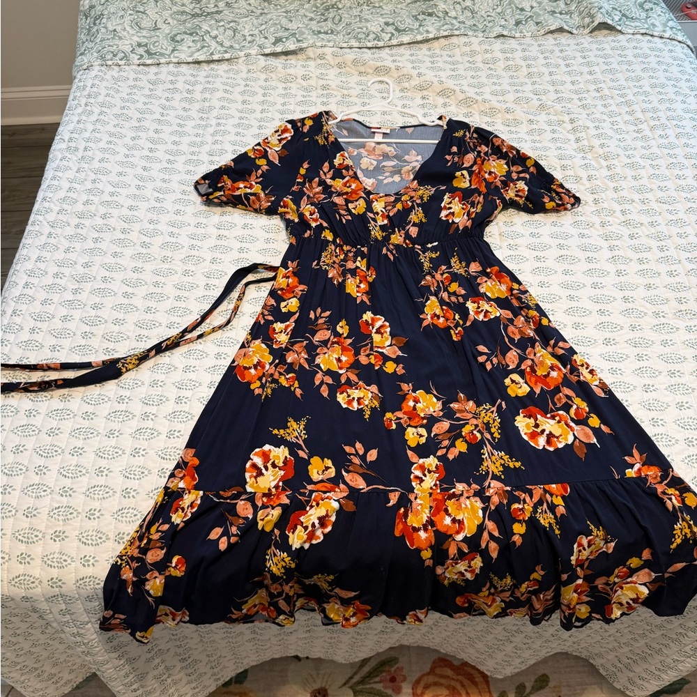 Maternity Dress / Size L / Floral Midi